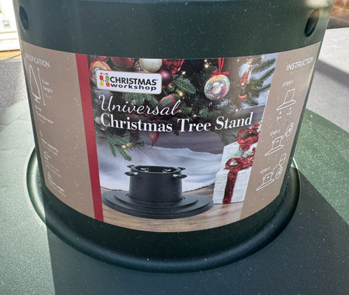 Universal christmas tree - universal,